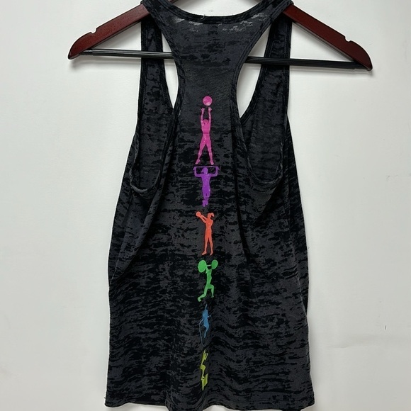 gym t-shirt Women's sleeveless in gray with exercise figures size M - Picture 9 of 9